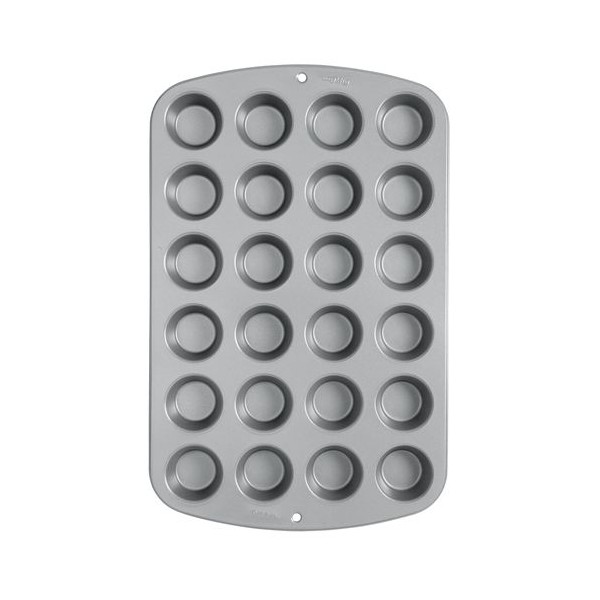Molde para 24 mini cupcakes wilton
